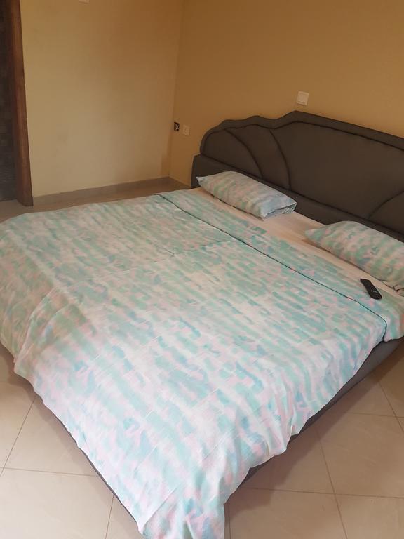 Real Hospitality Ada (Ada East) Ngoại thất bức ảnh