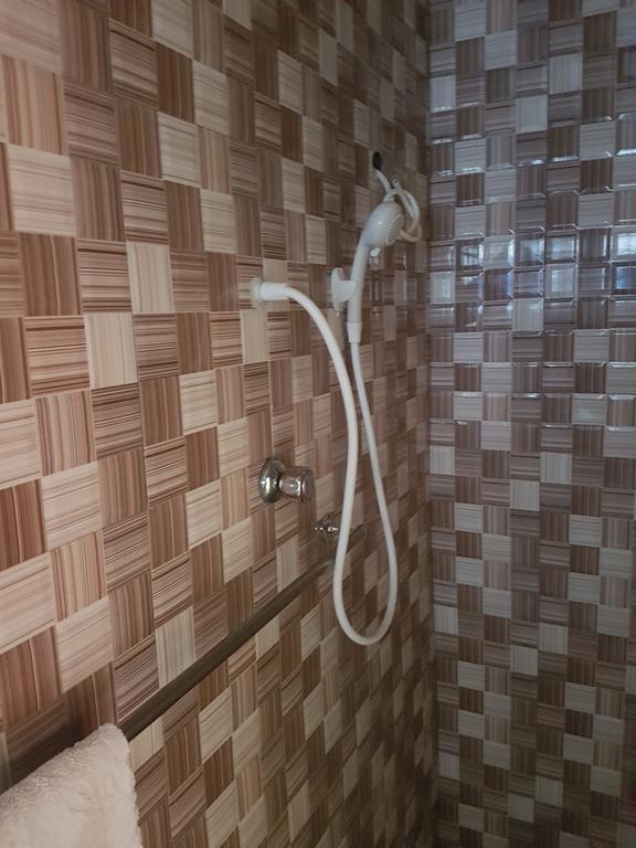 Real Hospitality Ada (Ada East) Ngoại thất bức ảnh