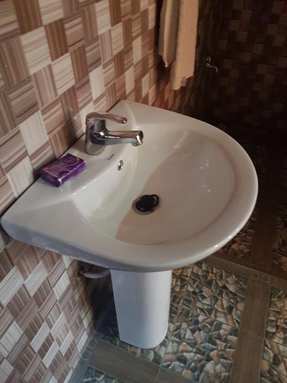 Real Hospitality Ada (Ada East) Ngoại thất bức ảnh
