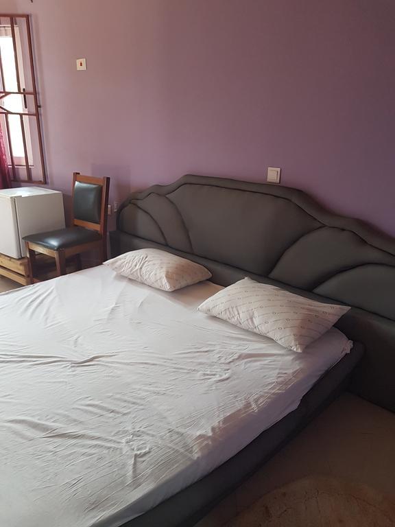 Real Hospitality Ada (Ada East) Ngoại thất bức ảnh